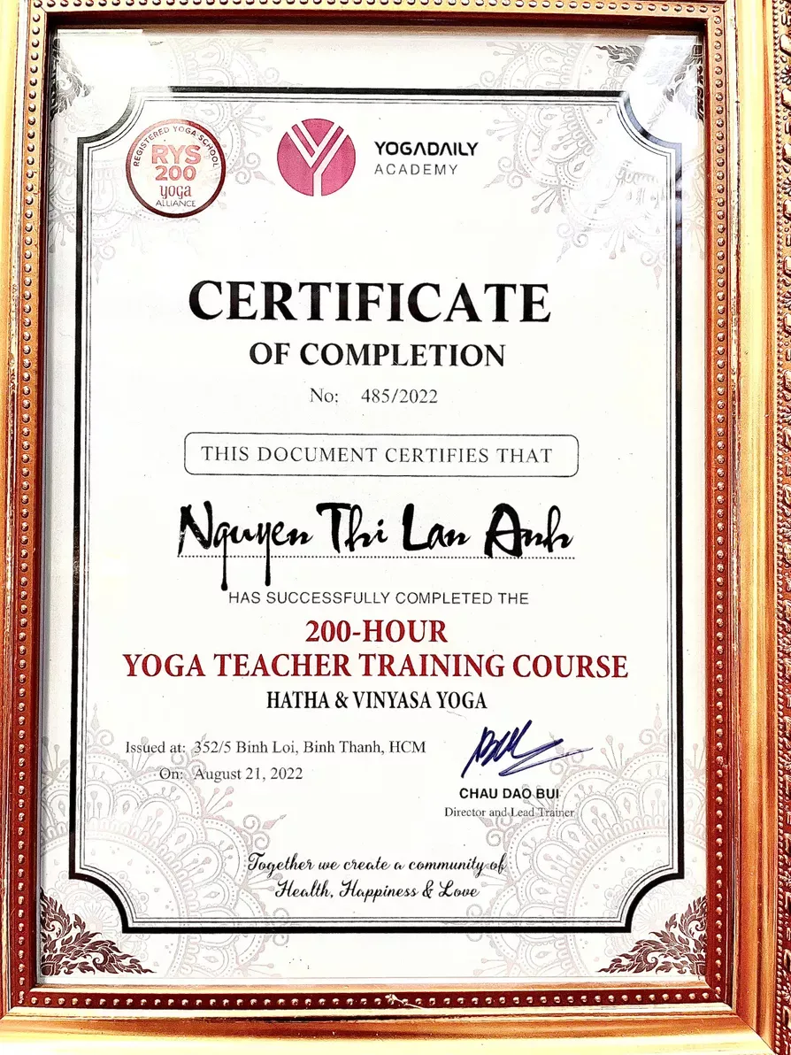Chứng chỉ 200 giờ Hatha và Vinyasa yoga