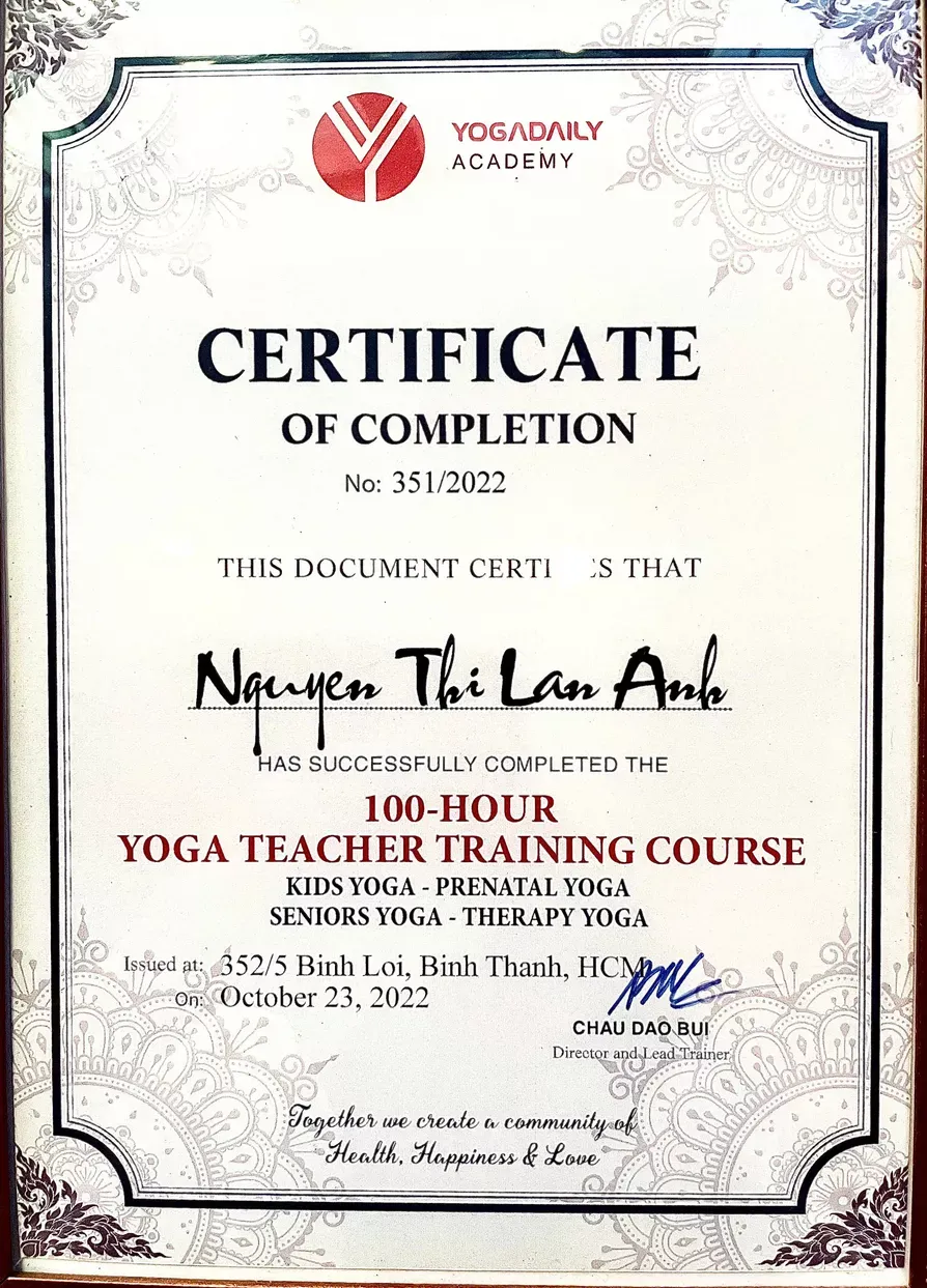 Chứng chỉ 100 giờ yoga trẻ em, bầu, người lớn tuổi, trị liệu
